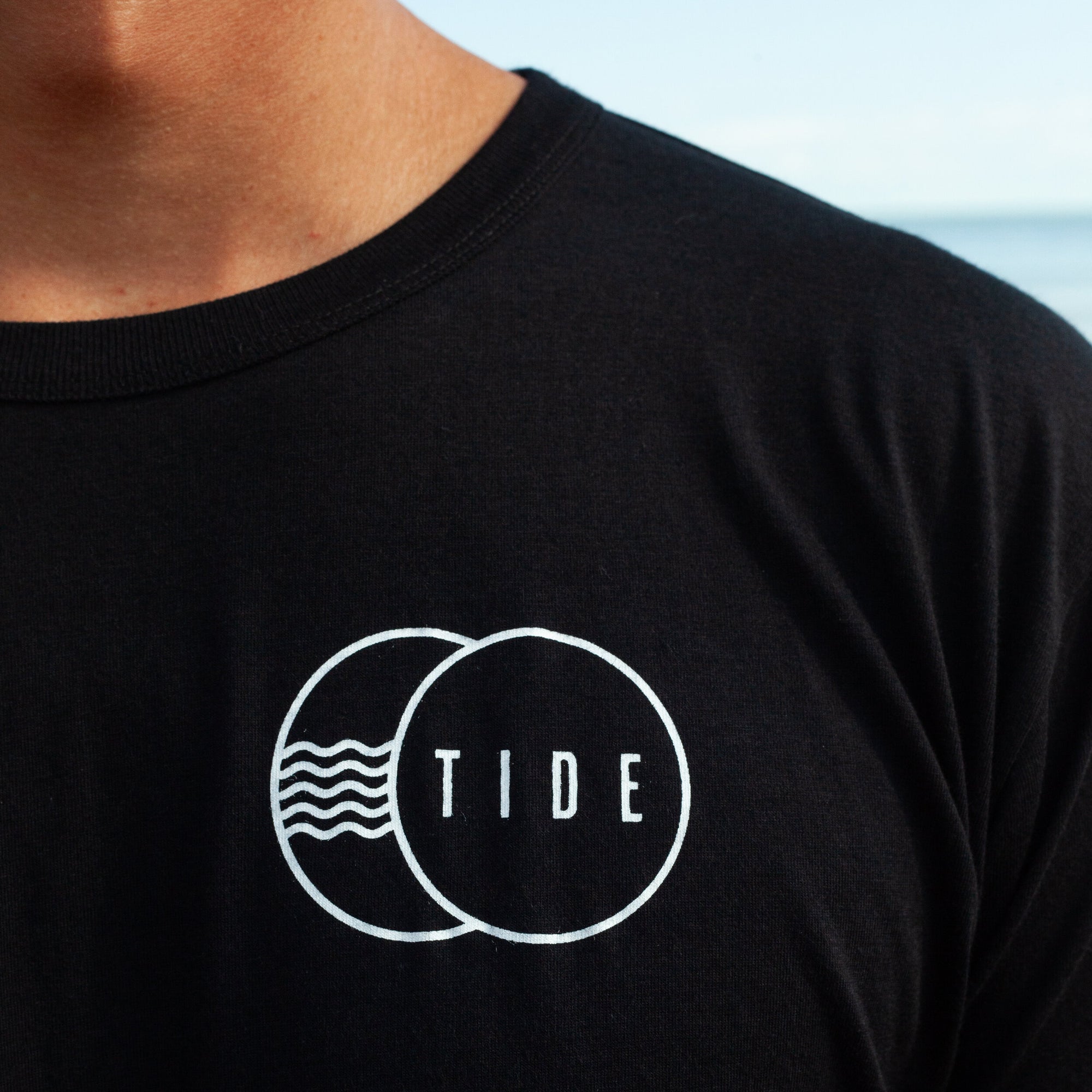 TIDE T-shirt (Black)